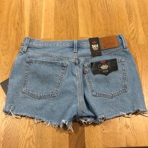Levi’s 501® ORIGINAL HIGH RISE WOMEN'S SHORTS. Size 29. New with tags.